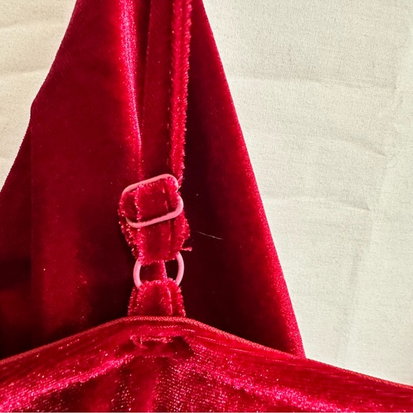 Double Crazy Drape Neck Asymmetrical Hem Velvet Cami Dress Burgundy Large - Picture 8 of 9